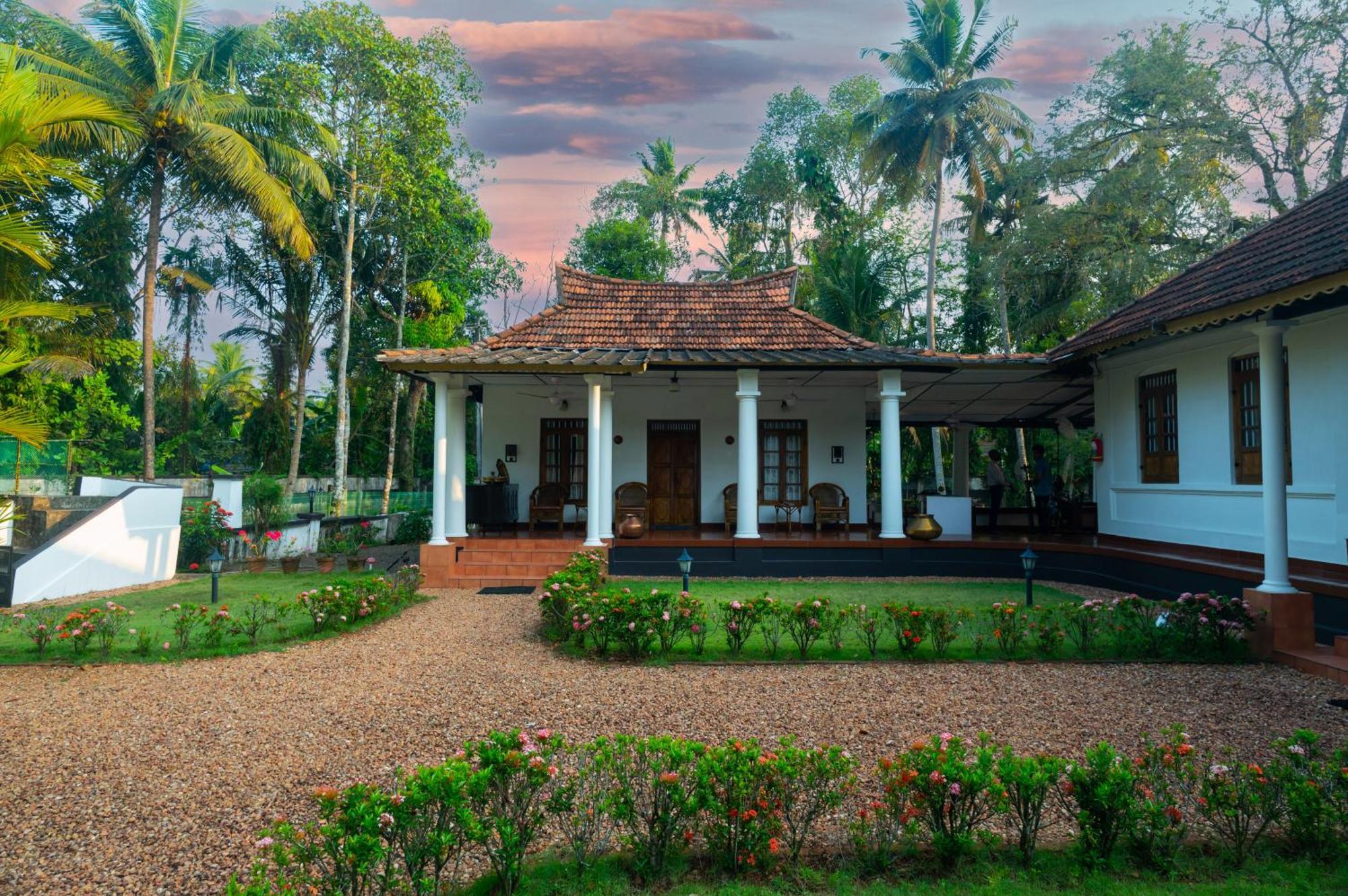 Babira Brookside Heritage Resort Kumarakom Exterior foto