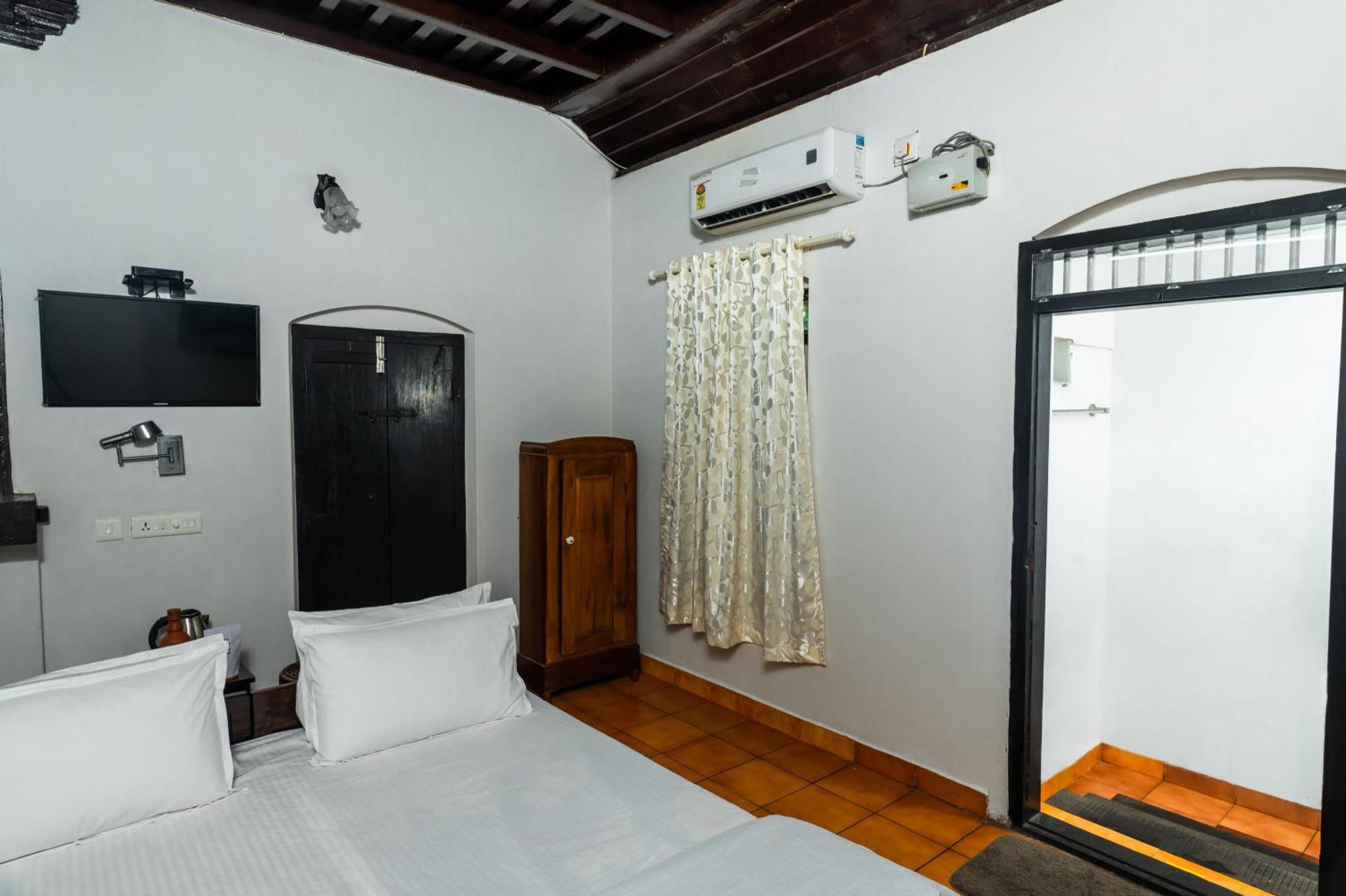 Babira Brookside Heritage Resort Kumarakom Exterior foto