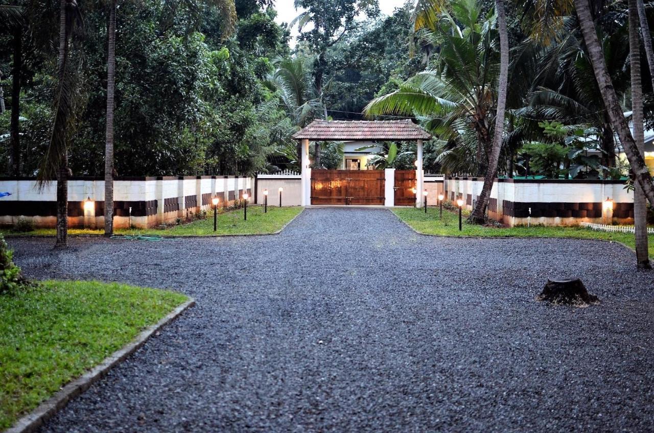 Babira Brookside Heritage Resort Kumarakom Exterior foto